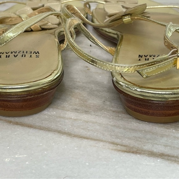 Stuart Weitzman sandal gold sz 7 floral detail - Picture 4 of 15